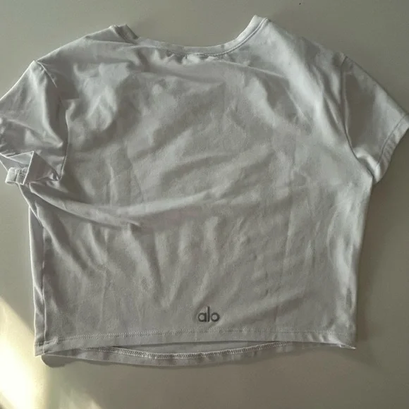 Alo White Cropped T-Shirt - Picture 3 of 3